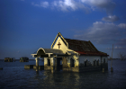 Filipinos face rising sea levels at Bulacans sinking village