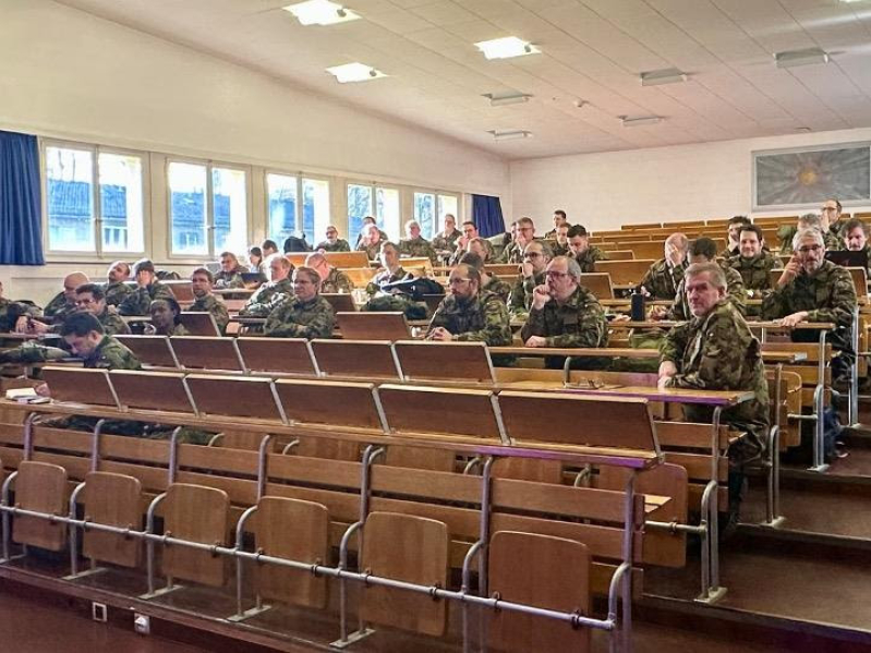 Evangelical Swiss chaplains discuss spiritual care for modern army