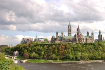 Religious expression defense removed from Canadian hate crime bill