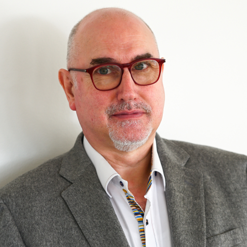 Dr Ronald MacMillan