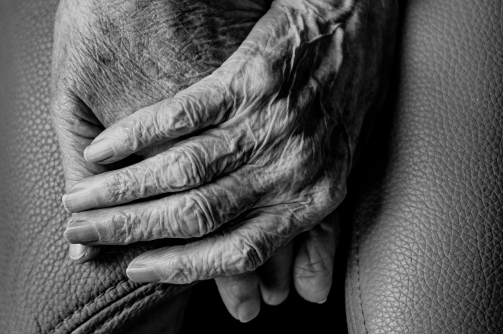 elderly couple hands