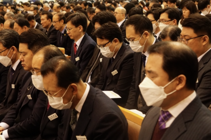 Korea church prayer