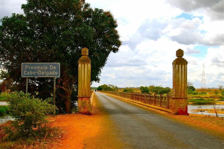 Bridge over River Lurio, border between Nampula and Cabo Delgado provinces in Mozambique.
