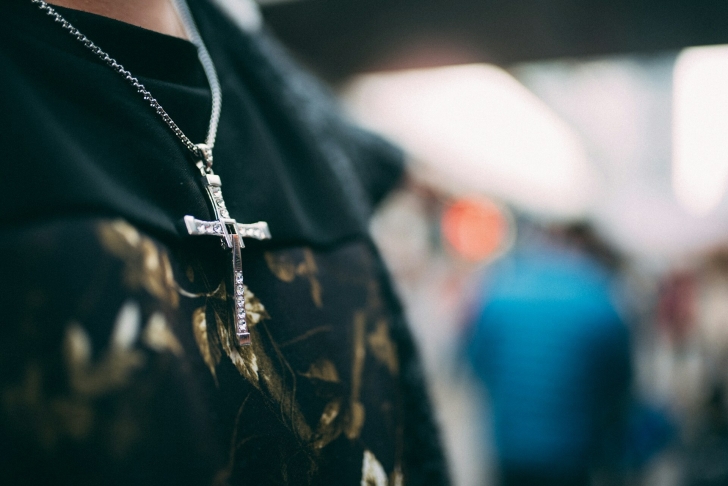 cross necklace
