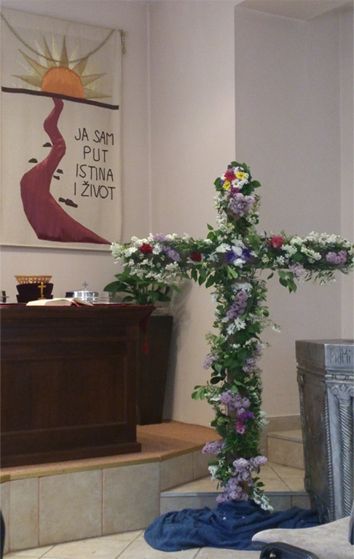 Floral cross