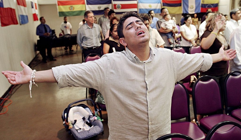 Worship service at Iglesia Palabra de Vida in Mesa, Arizona, one of several hundred evangelical Hispanic churches in the Phoenix area