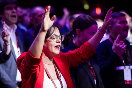 European Congress on Evangelism closes with challenge by Franklin Graham to delegates to boldly proclaim the gospel on the continent despite inevitable persecutions and hardship