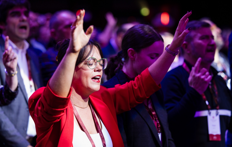 European Congress on Evangelism closes with challenge by Franklin Graham to delegates to boldly proclaim the gospel on the continent despite inevitable persecutions and hardship