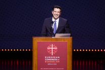 Evangelism in Europe needs ‘double thinking’ of listening to the Word of God and the world of God, says Brazilian missionary Hélder Favarin, lamenting the lack of evangelical churches in Spain