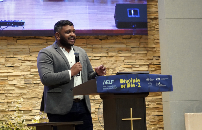 Jerome Yashodhan Rasiah of Sri Lanka speaks during the opening ceremony of the Asia Evangelical Leadership Forum in Seoul, urging leaders to embrace daily gospel renewal and wholehearted discipleship.