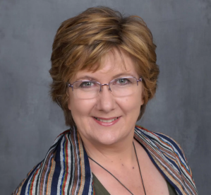 Dr. Julisa Rowe