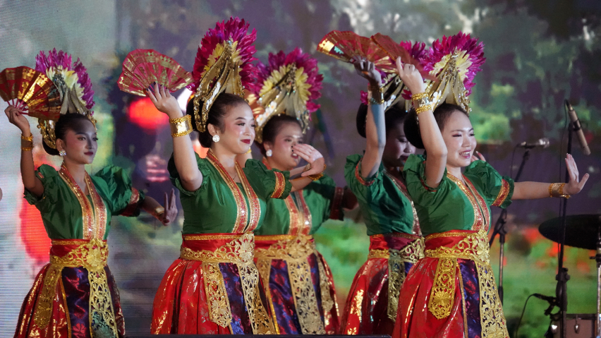 Indonesian dancers perform a cultural dance during the opening ceremony of the Arise Leadership Summit 2025 in Indonesia.