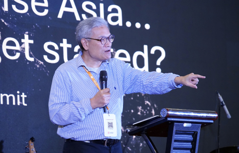 Rev. Dr. David Ro delivers the keynote address at the Arise Leadership Summit 2025, declaring, “Asia is moving from being a mission field to a mission force.”