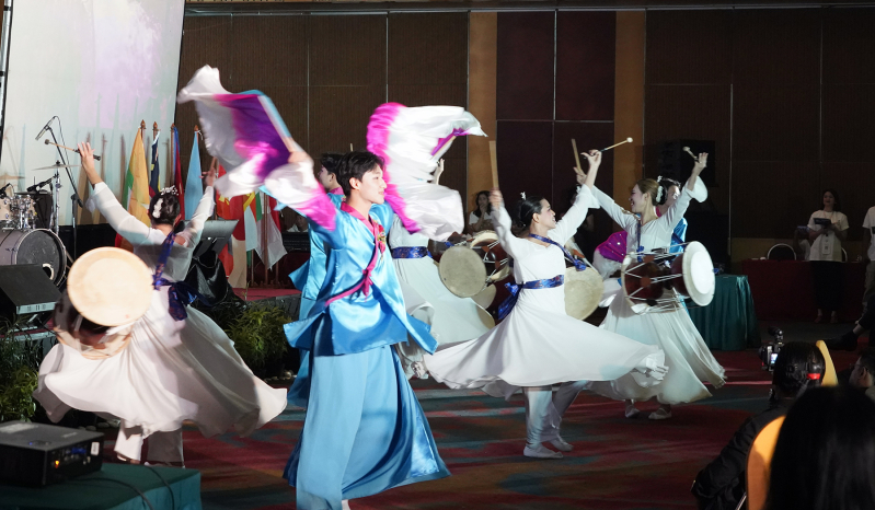 Dance performance at Arise Leadership Summit