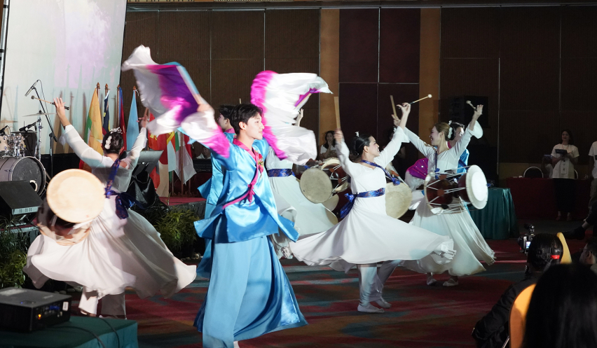 Dance performance at Arise Leadership Summit