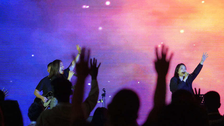 Worship at Arise Leadership Summit