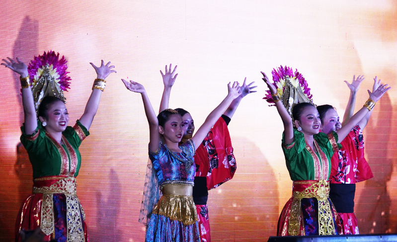 Dance performance at Arise Leadership Summit.