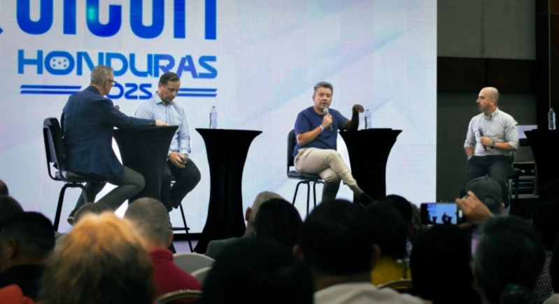 Arnold Enns, Vladimir Lugo, Steve Cordon, and Fabio Criales
