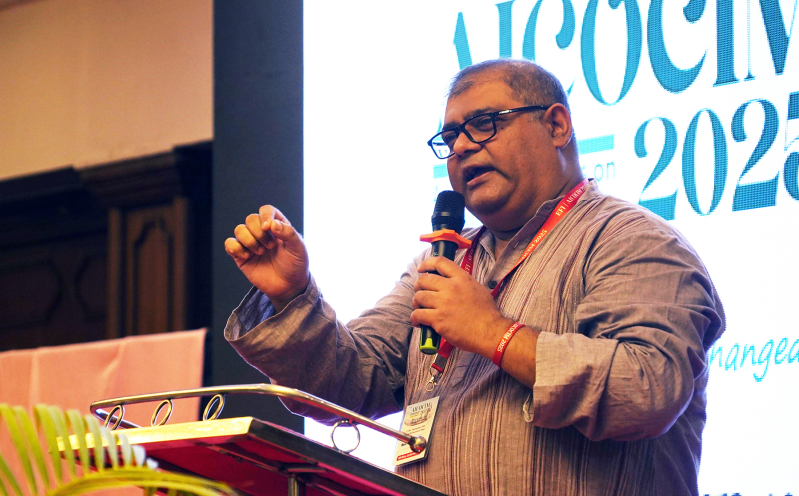 Rev. Vijayesh Lal, General Secretary of the Evangelical Fellowship of India, delivers the opening keynote address at the All India Congress on Church in Mission (AICOCIM) on Sept. 15, 2025.