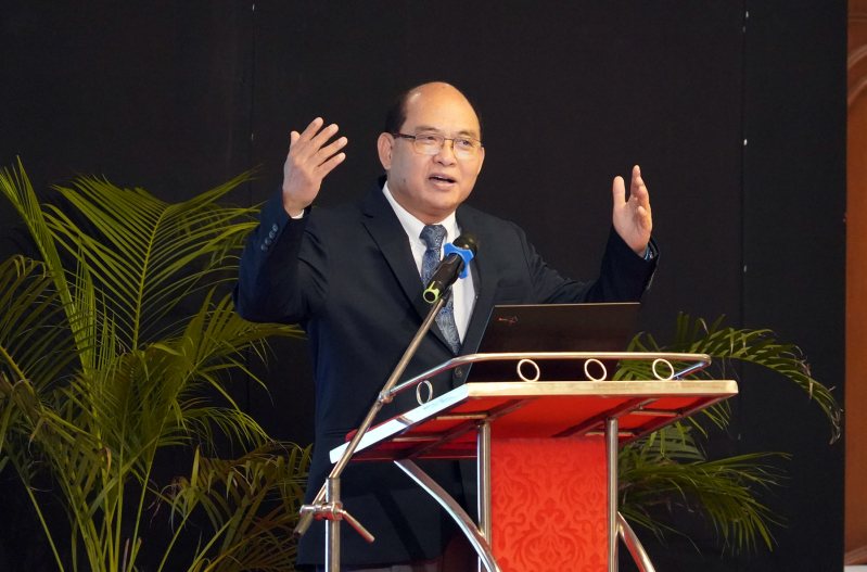 Rev. Dr. A. K. Lama delivers a plenary address at AICOCIM in New Delhi on Sept. 16, 2025, urging the Church to embrace leadership transition, integrity, and empowerment of the next generation.