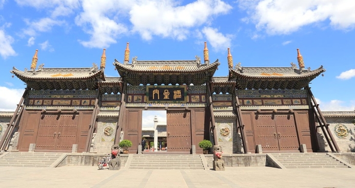 Gates of the Temple of Confucius in Datong, Shanxi, China.