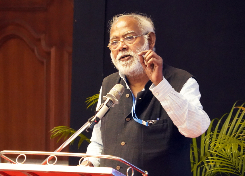 Dr. John Dayal speaks at AICOCIM in Nagpur on Sept. 17, 2025, highlighting the importance of data as a tool for the Church to understand society and respond with integrity and relevance.