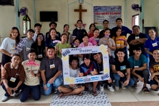 Simultaneous prayer across six continents for IFES World Student Day 2025