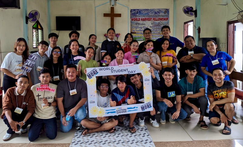 Simultaneous prayer across six continents for IFES World Student Day 2025