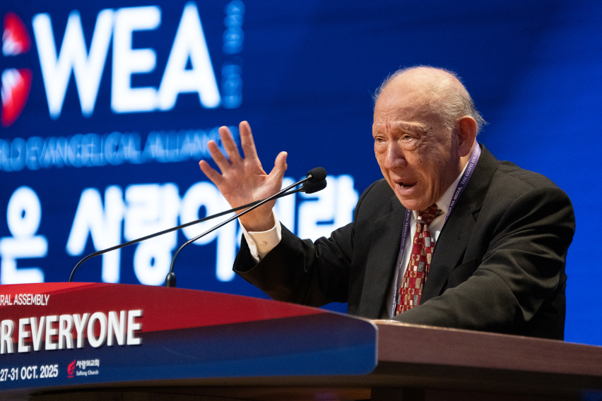 Rev Dr Stephen Tong