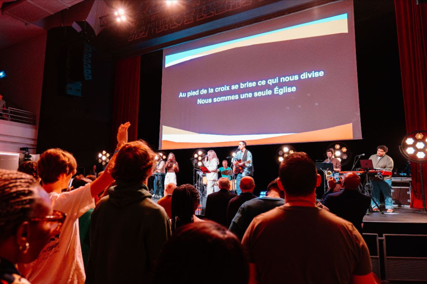 CNEF organizes mass worship celebration event with 500 evangelical churches in France