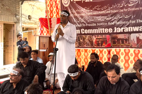 Rwadari Tehreek Chairman Samson Salamat addresses sit-in demonstration in Jaranwala marking two years since Aug. 16, 2023 attacks on Christians in the area.