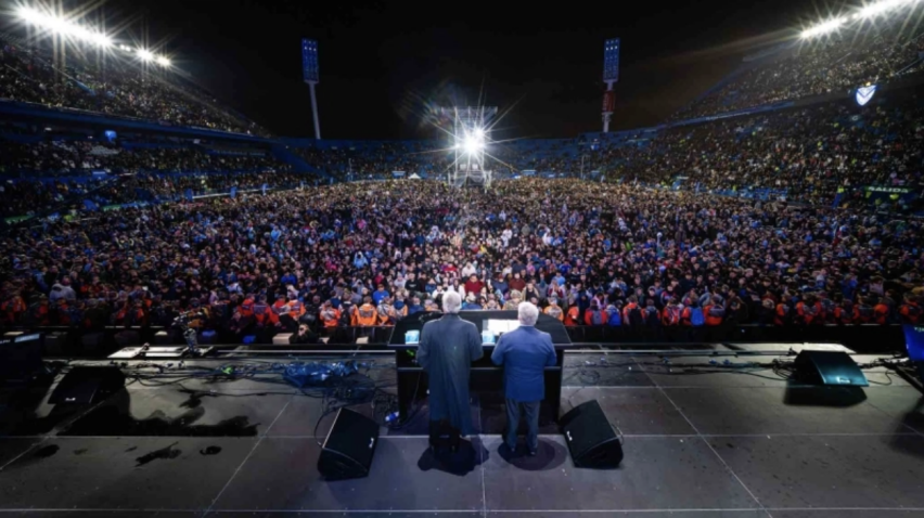 Thousands filled Vélez Stadium in Buenos Aires on Friday, Nov. 7, 2025, for the opening night of the “Esperanza Buenos Aires” festival.