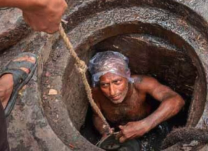Pakistan sanitation worker