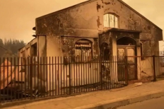Evangelical church destroyed by fire