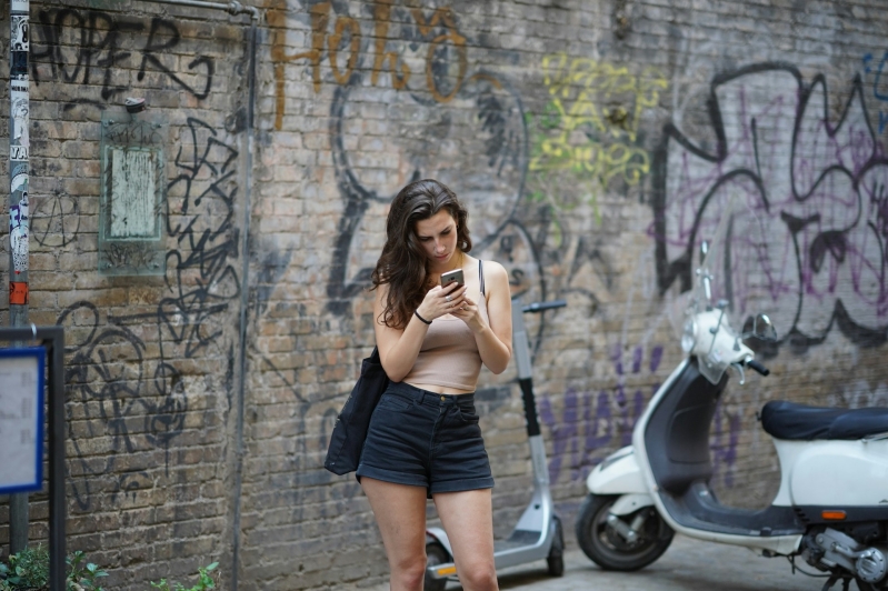 girl with a cellphone