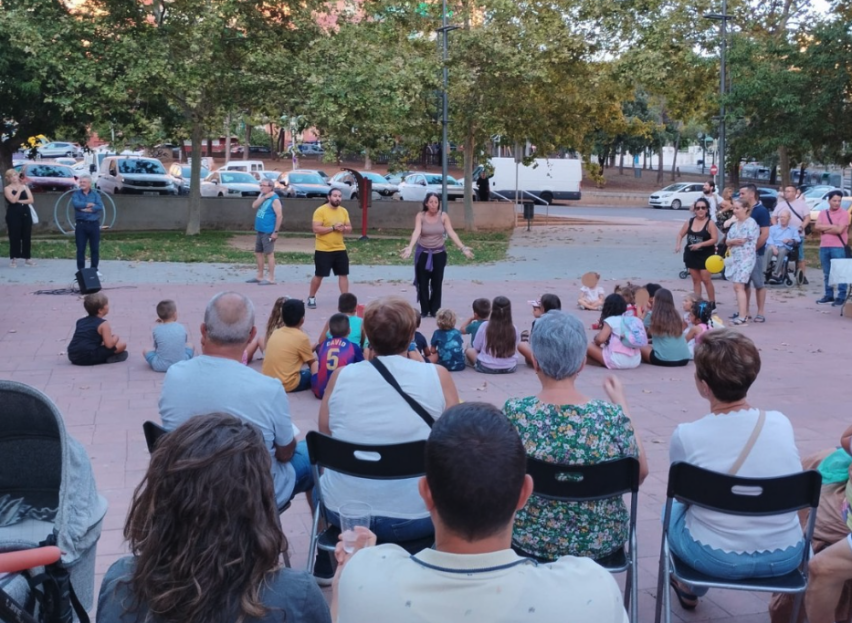 Members of a Baptist church in Tarragona, Spain, in collaboration with the evangelism and missions department of the Federation of Independent Evangelical Churches of Spain take part in outreach activities in August 2025, including children’s games, music