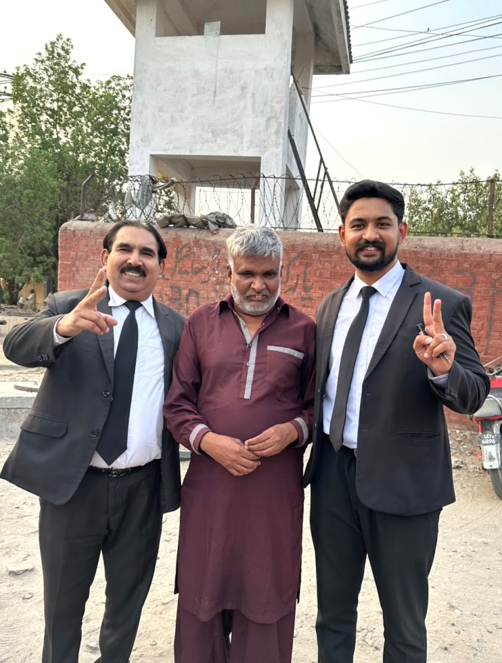 Nadeem Masih with attorneys Javed Sahotra (L) and Shawaiz Javed (R) after his release from prison on June 23, 2026.