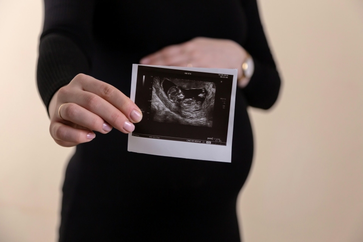 ultrasound, pregnant woman