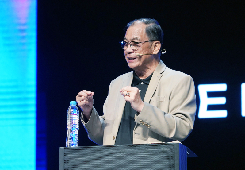 Lawrence Tong, International Director Emeritus of OM International, addresses delegates during the evening session of the Arise Asia 2026 Congress in Manila, Philippines, July 29, 2026.