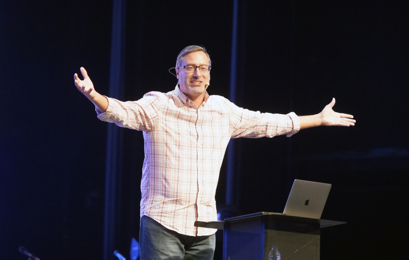 Paul Elliott, a missionary based in Malaysia and former emergency medical responder, delivers the closing keynote at the Arise Asia 2026 Congress at Christs Commission Fellowship Central in Manila, Philippines, July 31, 2026.