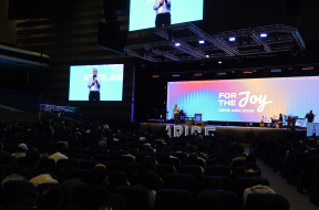 Rev. Dr. David Ro, co-founder and executive director of Arise Asia, addresses delegates at the Arise Asia 2026 Congress at Christs Commission Fellowship Central in Manila, Philippines.