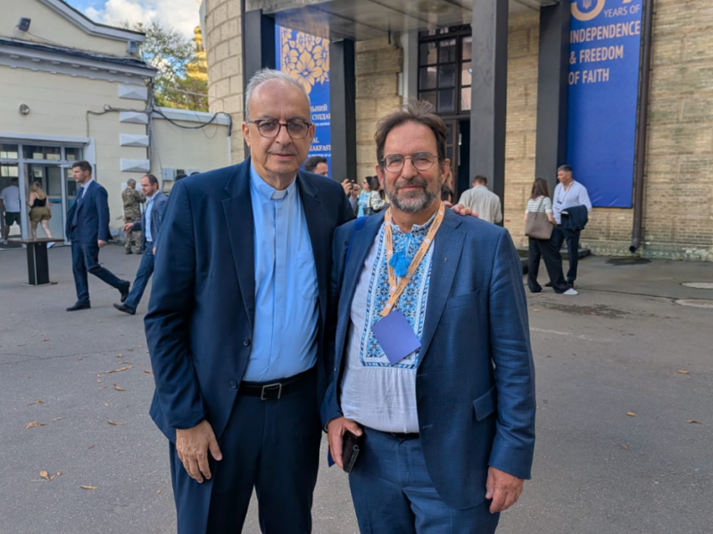 Rev. Botrus Mansour (left), Secretary General of the World Evangelical Alliance, and Rev. Jan Wessels, General Secretary of the European Evangelical Alliance, outside the venue of Ukraines third National Prayer Breakfast in Kyiv on Aug. 23, 2026.