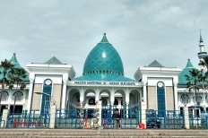 Al-Akbar National Mosque in Surabaya, East Java, Indonesia.