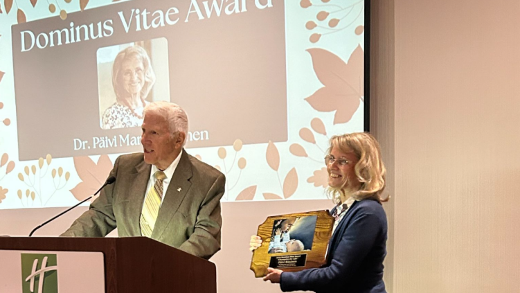 Räsänen Päivi pictured receiving the award