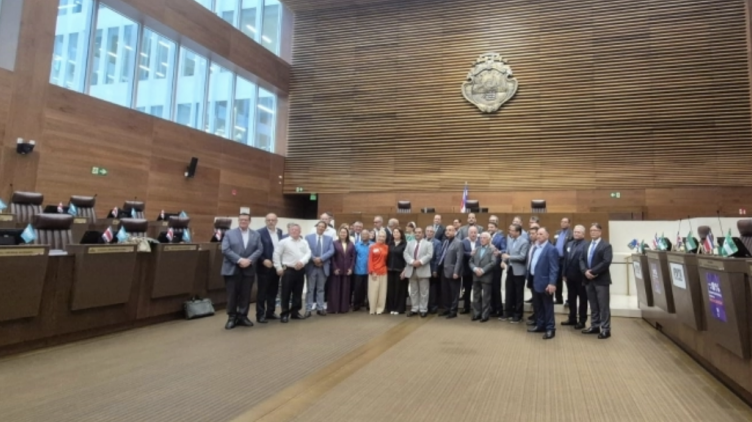 Evangelical alliance leaders meet Christian lawmakers at Costa Rica’s Legislative Assembly