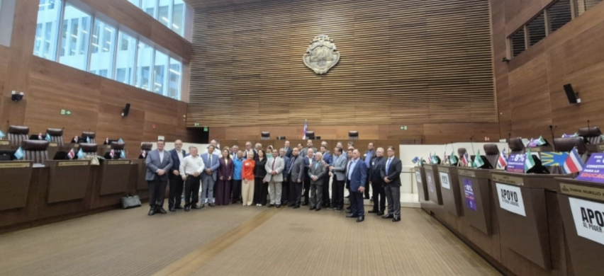 Evangelical alliance leaders meet Christian lawmakers at Costa Rica’s Legislative Assembly