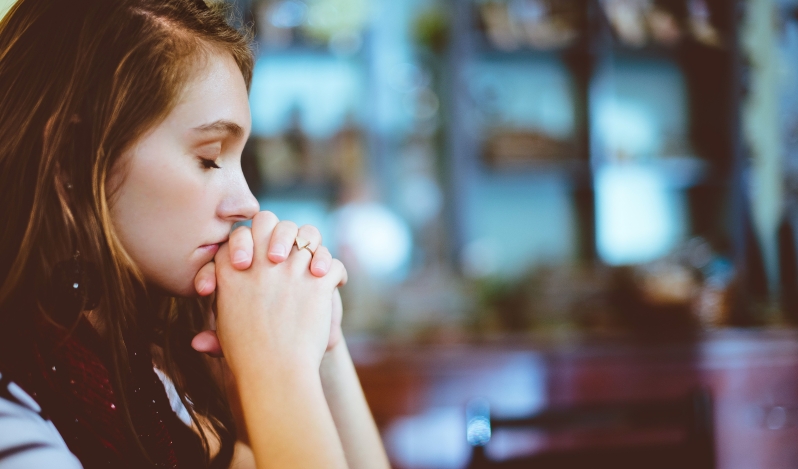Many religious workers don't feel comfortable expressing faith in the workplace - study