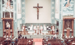 Covid church closures impacted worshippers' physical and mental health - survey