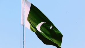 Pakistani Christians celebrate Christmas 4 months after attacks