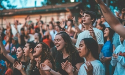 72% of Evangelicals came to faith before adulthood: study